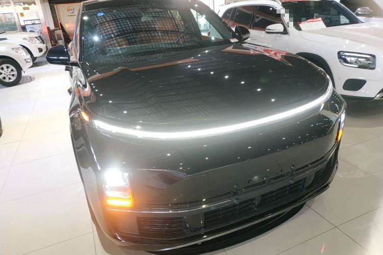 Used Li Auto L8 2023 Pro Model
