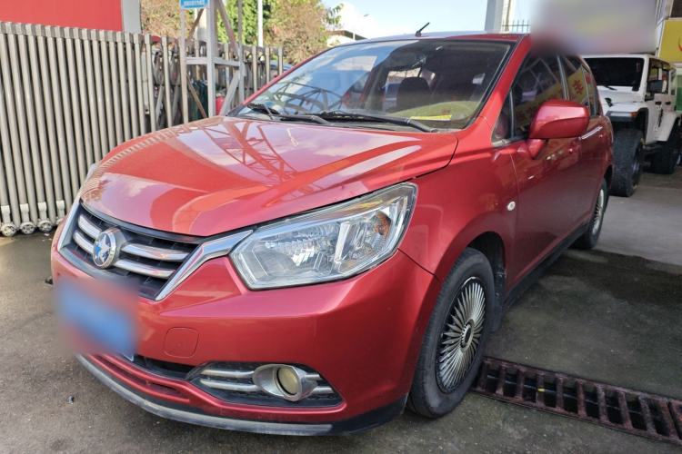 Used Venucia R50 2016 1.6L Automatic Elite Edition
