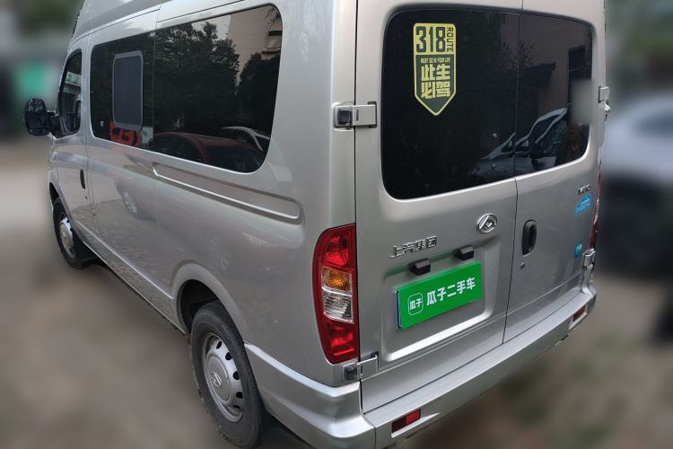 Used SAIC MAXUS Xintu V80 2021 2.0T Manual Classic Aoyuntong Short Wheelbase Mid-Roof 5/6-Seater
