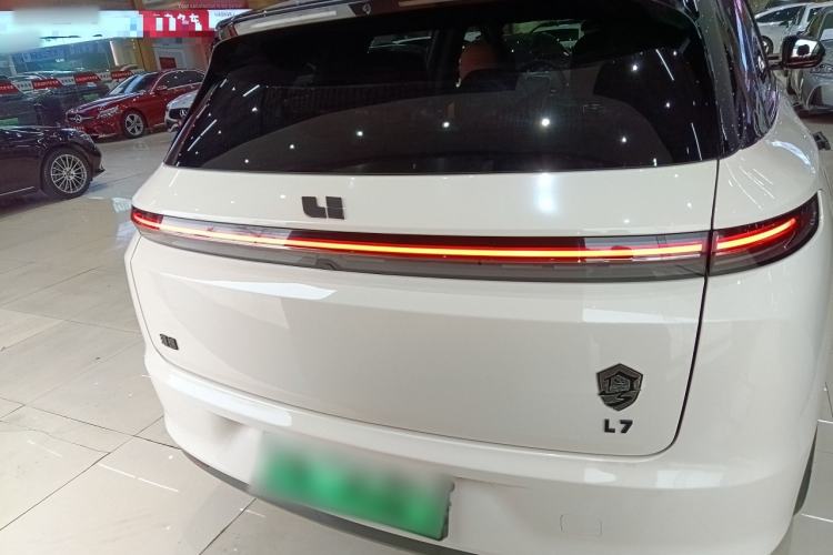 Used Li Auto L7 2023 Air model
