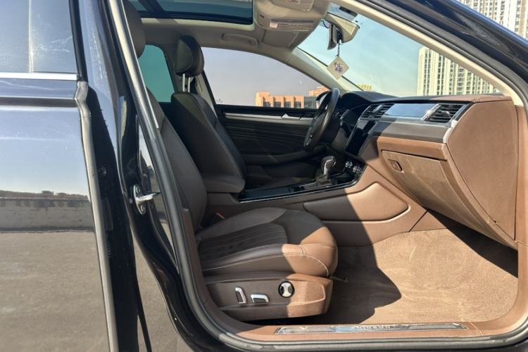 Used Volkswagen Phideon 2021 380TSI Luxury Edition