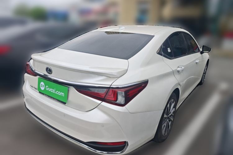 Used Lexus ES 2022 300h Excellence Edition