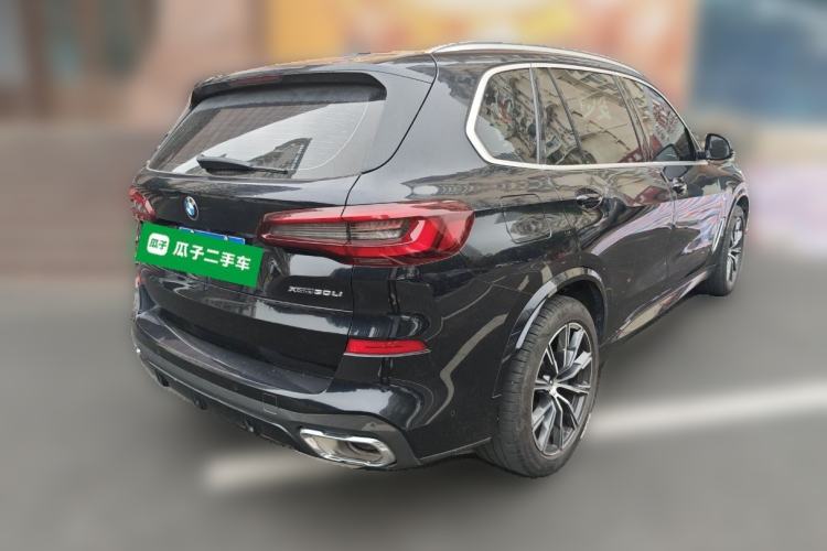 Used BMW X5 2022 xDrive 30Li Luxury M Sport Package