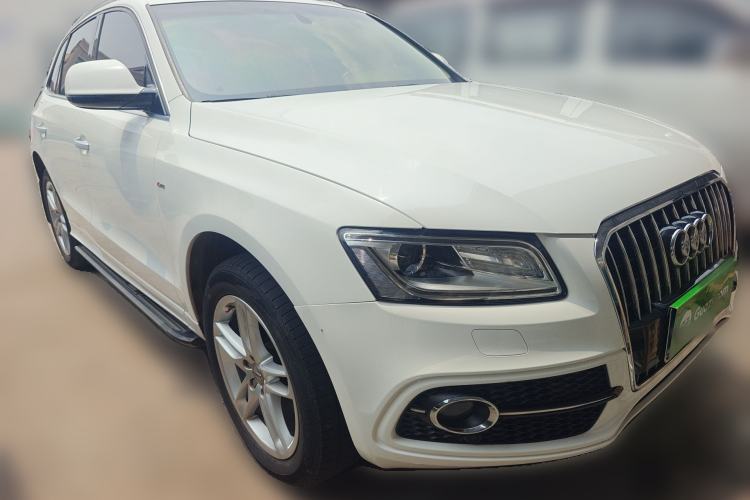 Used Audi Q5 2017 Plus 40 TFSI Ambition Model
