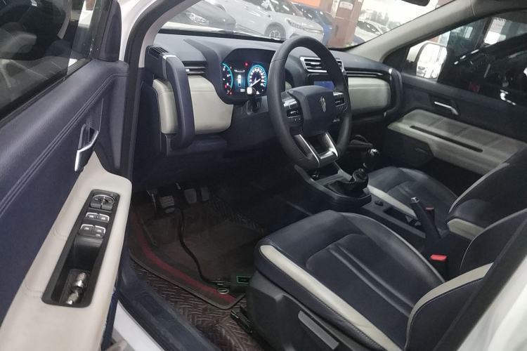 Used JMC DaDao 2023 All-Purpose Model 2.3T Diesel Automatic Two-Wheel Drive Standard Wheelbase Comfort Edition