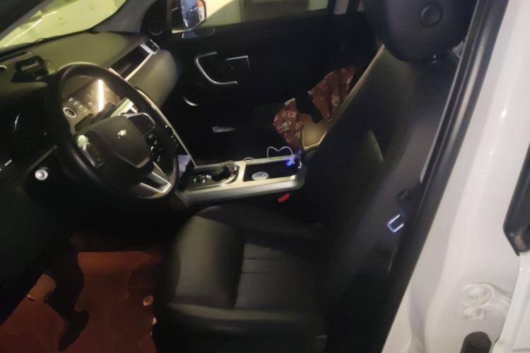 Used Land Rover Discovery Sport 2018 240 PS SE Version
