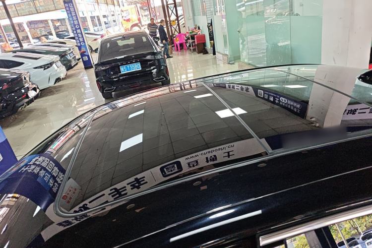 Used Hongqi H5 2025 2.0T Automatic Flag Edition – 500 000 Units Commemorative Version
