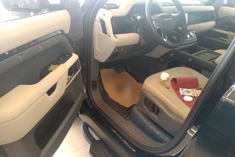 Used Land Rover Defender 2020 110 P400 SE
