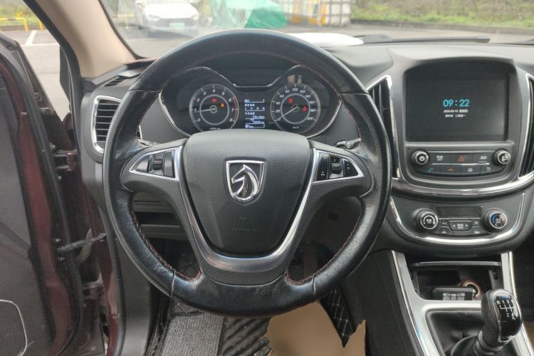 Used Baojun 560 2016 1.8L Manual Luxury Edition