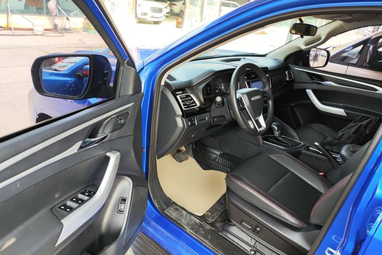 Used SAIC MAXUS Xingji 2023 Starry L 2.0T Diesel Automatic 2WD Elite Edition Long Bed