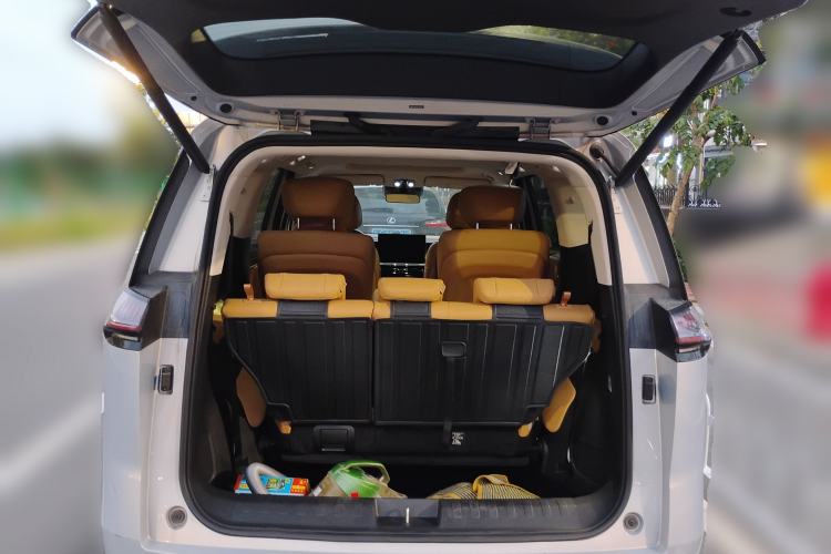 Used GAC Trumpchi E8 New Energy 2024 150km MAX+ Trunk