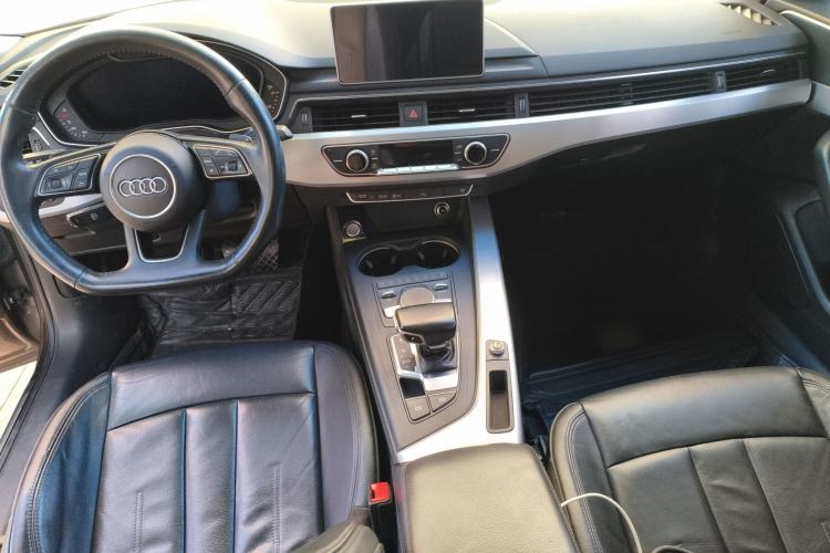 Used Audi A4L 2017 Plus 40 TFSI Sport Model
