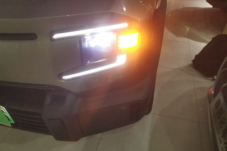 Used Deepal G318 2024 Four-Wheel-Drive Air Suspension Model