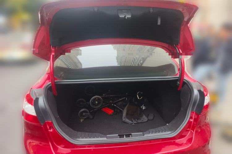 Used Ford Focus 2012 Sedan 1.6L Automatic Comfort Model
