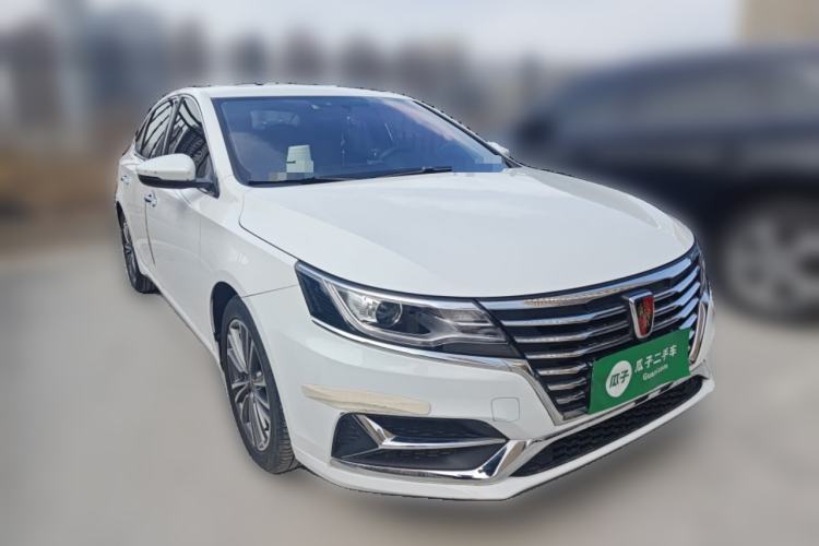 Used Roewe i6 2020 PLUS 20T TST 4G Connected Glory Flagship Edition Front Right 45 Deg