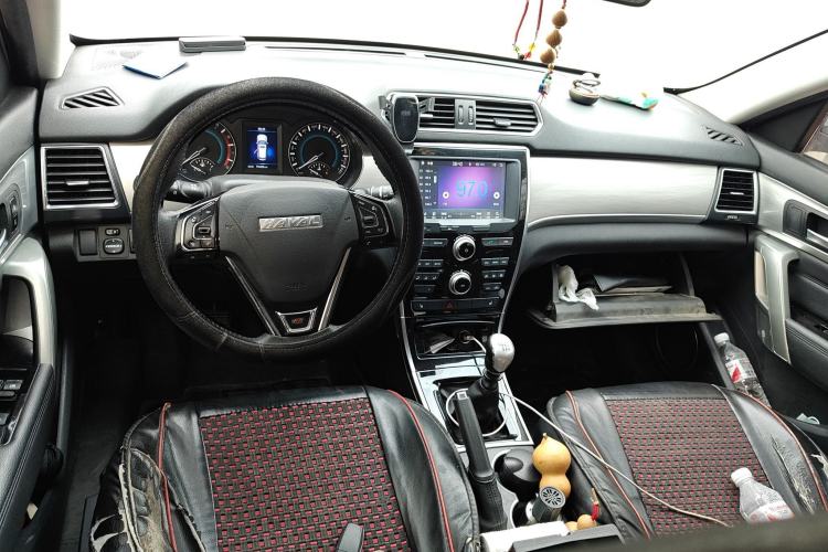 Used Haval H2 2017 Red-Label 1.5T Manual Two-Wheel-Drive Elite Model