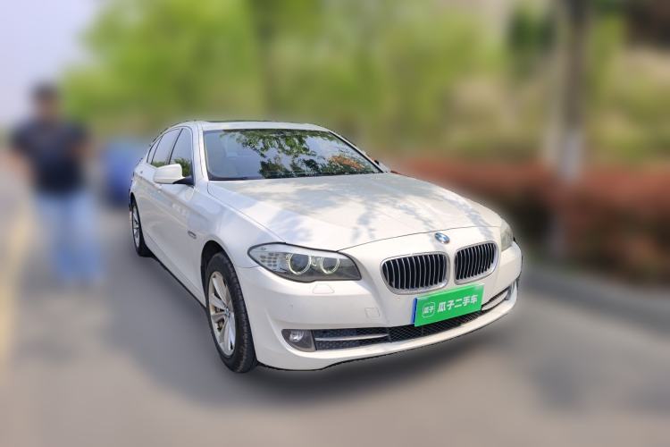 Used BMW 5 Series 2013 525Li Luxury Model Front Right 45 Deg
