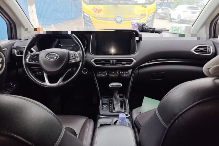 Used GAC Trumpchi GS4 2019 270T Automatic Two-Wheel Drive Luxury Smart Connectivity Model Center Console