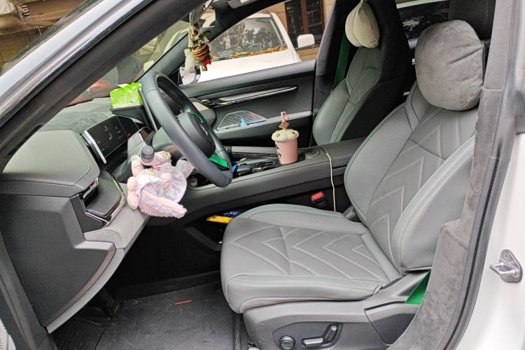 Used Zeekr 001 2023 WE Edition 100 kWh Left Front Seat