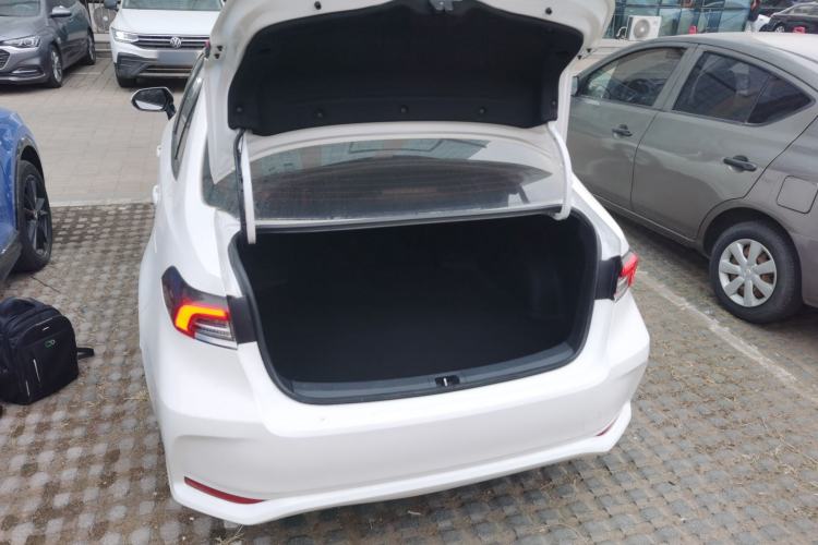 Used Toyota Corolla 2021 Dual-Motor 1.8L E-CVT Elite Edition Trunk