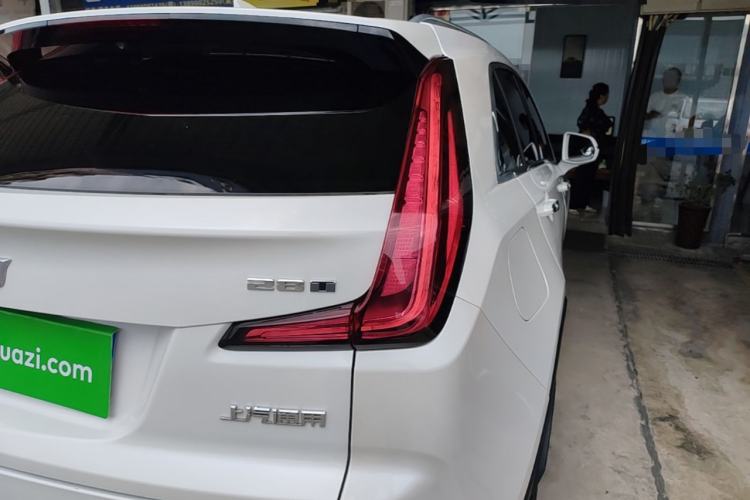Used Cadillac XT4 2018 28T Two-Wheel-Drive Luxury Model
