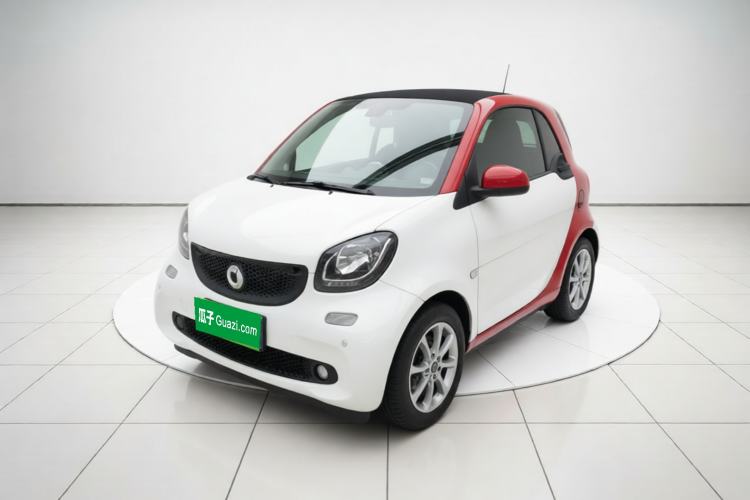 Used smart fortwo 2015 1.0L 52 kW hardtop Dynamic version