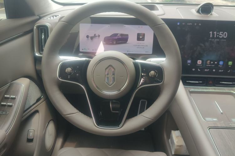 Used Hima AITO M8 2025 Extended-Range Max Version 37 kWh 5-Seater Steering Wheel