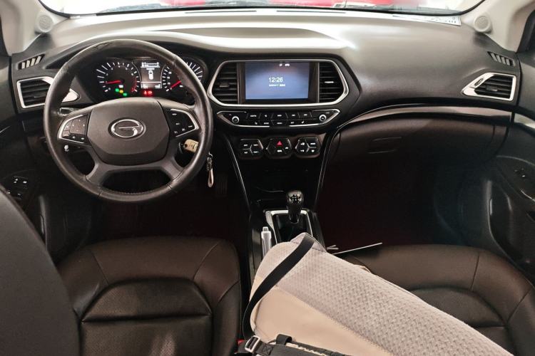 Used GAC Trumpchi GS4 2015 200T Manual Luxury Edition Center Console