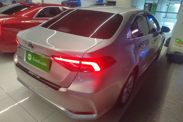 Used Toyota Corolla 2021 Dual-Motor 1.8L E-CVT Elite Edition
