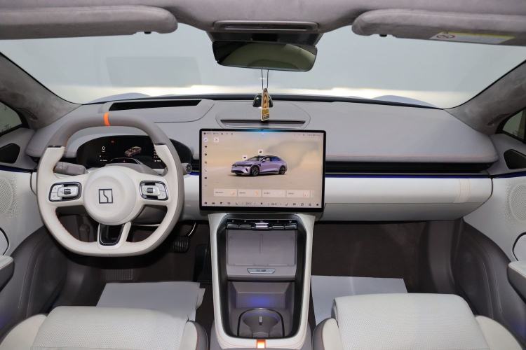 Used Zeekr 007GT 2025 Rear-Drive Intelligent Driving Version 75 kWh Audio And AC Panel