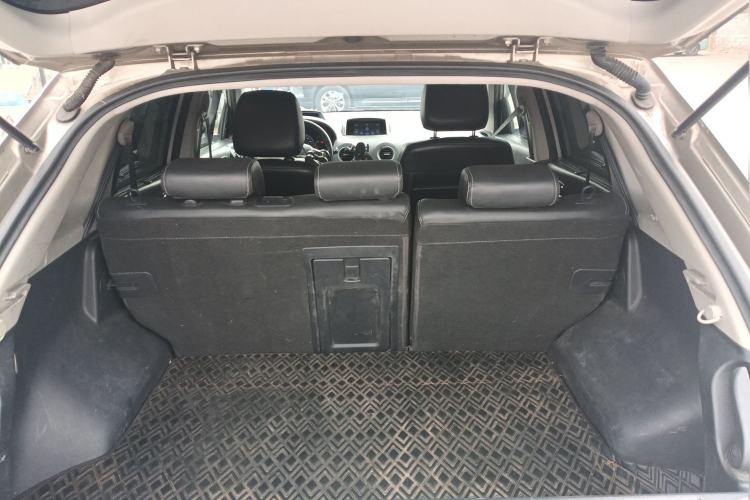 Used Renault Koleos 2013 2.5L Two-Wheel Drive Comfort Edition with Navigation
