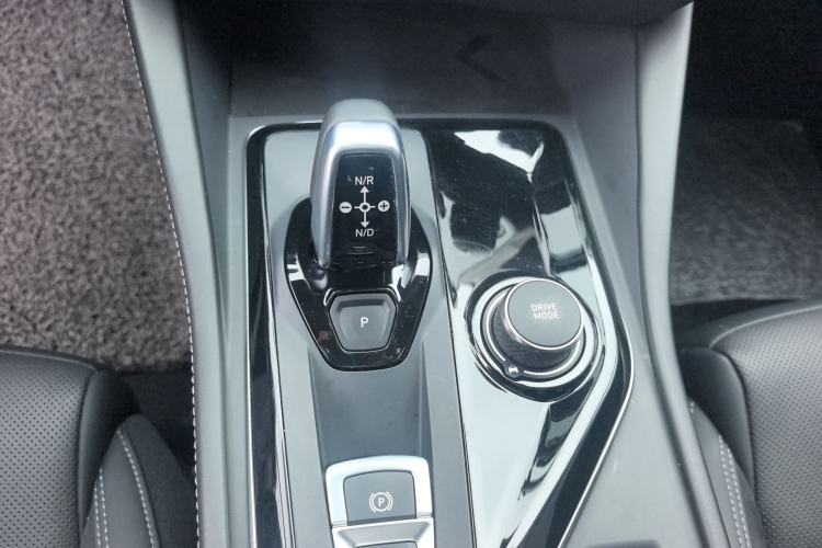 Used Lynk & Co 03 2022 1.5TD DCT JingPro Gear Lever