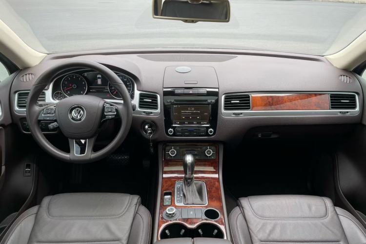 Used Volkswagen Touareg 2014 3.0 TSI New Edition
