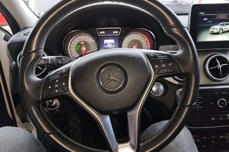 Used Mercedes-Benz GLA 2016 GLA 200 Fashion Model