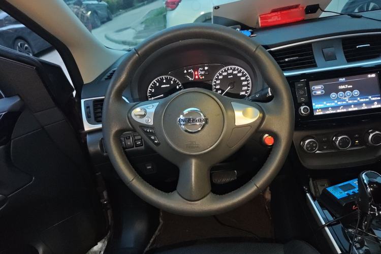 Used Nissan Sylphy 2018 1.6XV CVT Deluxe Edition Steering Wheel