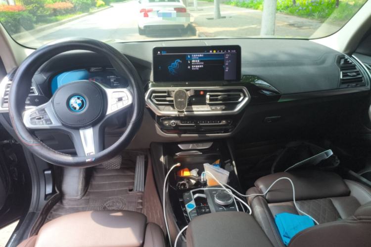 Used BMW iX3 2022 Updated Leading Version Center Console