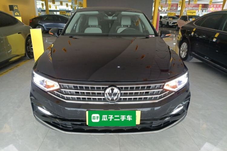 Used Volkswagen Magotan 2023 2 Million Units Commemorative Edition 330TSI DSG Luxury Version