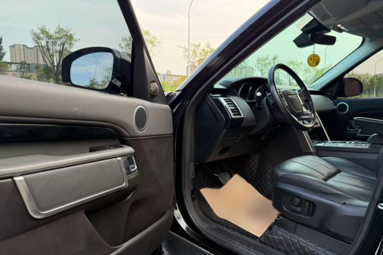 Used Land Rover Discovery 2018 3.0 SC V6 SE
