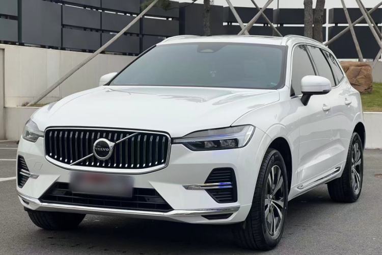 Used Volvo XC60 2024 B5 4x4 Smart Luxury Edition