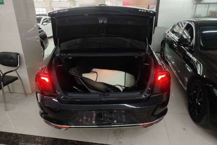 Used Volkswagen Magotan 2023 2 Million Units Commemorative Edition 330TSI DSG Luxury Version Trunk