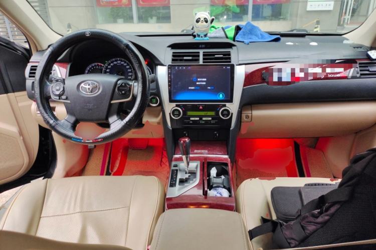 Used Toyota Camry 2012 2.5G Luxury Edition Center Console