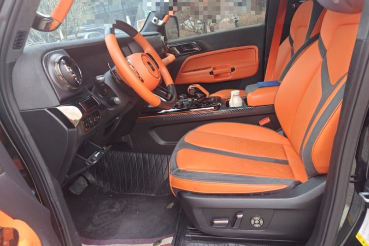 Used Cyberspace Tank 300 2023 2.0T Cyber Knight Left Front Seat