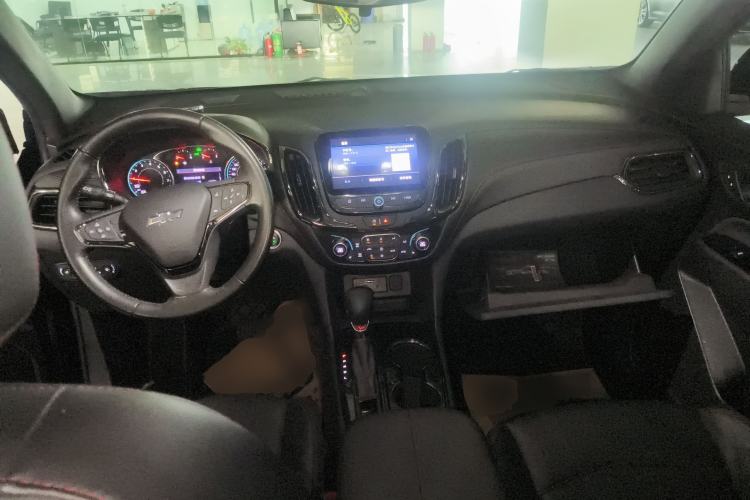 Used Chevrolet Equinox 2021 550T RS Four-Wheel Drive Intelligent Boundary-Pushing Edition Center Console