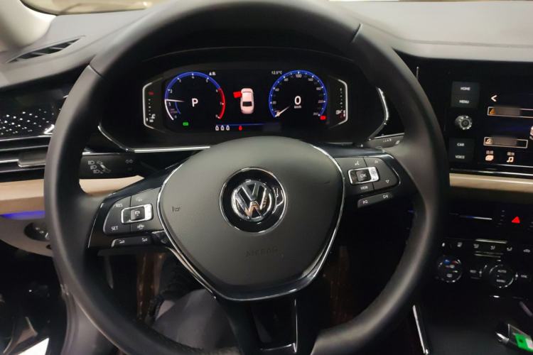 Used Volkswagen Passat 2019 330TSI Luxury Edition China VI Standard