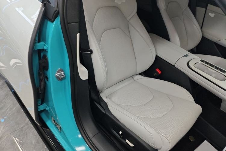 Used Xiaomi Auto SU7 2024 Four-Wheel Drive Ultra-Long Range Advanced Intelligent Driving Max Edition