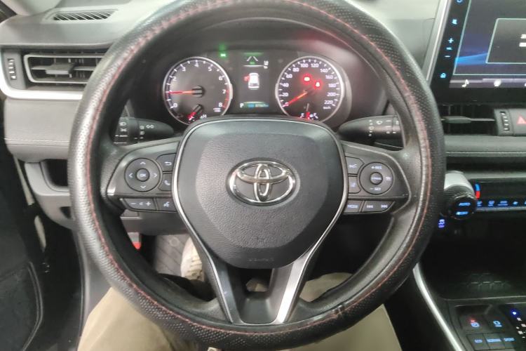 Used Toyota Wildlander 2020 2.0L CVT Two-Wheel Drive Luxury Edition Steering Wheel