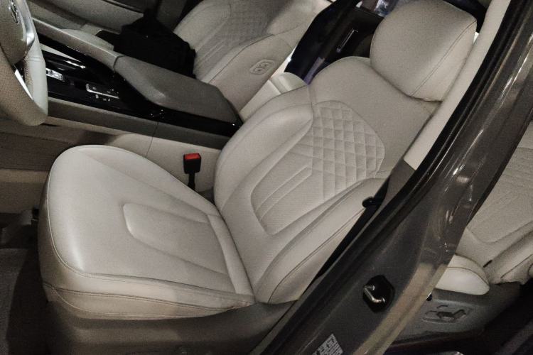 Used Hyundai Custo 2021 380TGDi Smart Love Flagship Edition TOP Premium Left Front Seat