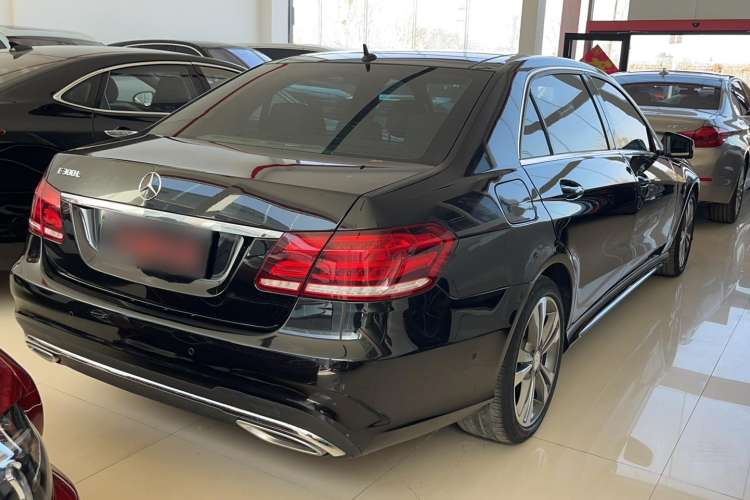 Used Mercedes-Benz E-Class 2015 Facelift E 200 L
