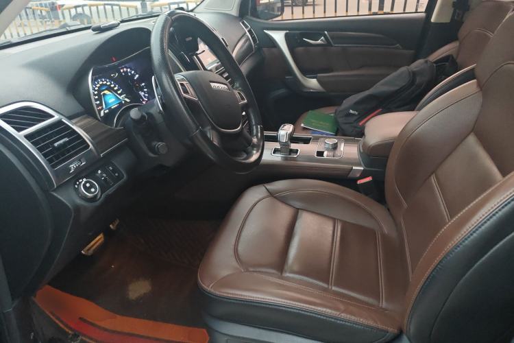 Used Haval H9 2017 2.0T Gasoline 4x4 Luxury 7-Seater
