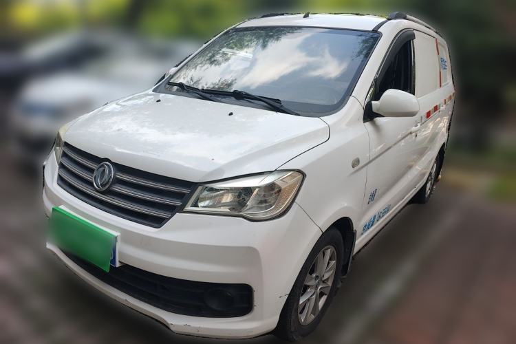 Used Dongfeng Fengon 330 2019 1.5L 330S Manual Luxury Van China VI Standard